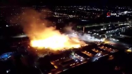 Kağıt fabrikasında yangın