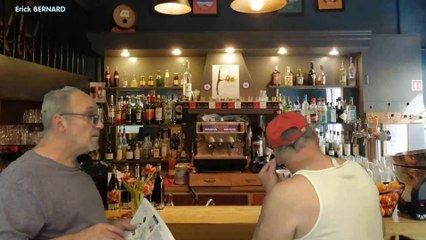 Au Bistro - Les animaux de compagnie pucés