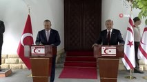 Dışişleri Bakanı Mevlüt Çavuşoğlu, KKTC Cumhurbaşkanı Ersin Tatar ile düzenlediği basın toplantısında 