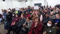 Professores fazem protesto na Câmara Municipal de Umuarama e ameaçam nova greve