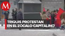 Protestan Triquis desplazados de sus tierras en Zócalo capitalino de CdMx