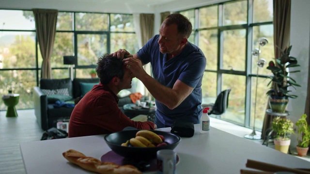 Plus belle la vie : [Indiscrétion] - Retrouvailles entre Eric et son premier amour...