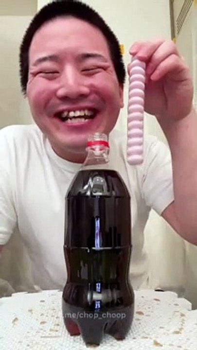 Cola et Multi Mentos + WTF