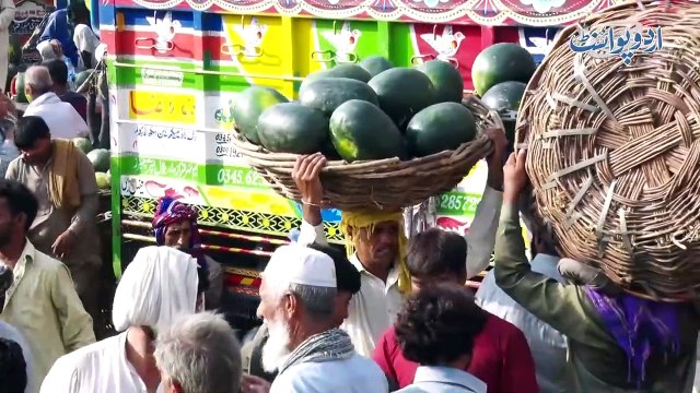 Laal Aay Maal Aay Laal Aay Se Viral Hone Wala Tarbooz Wala - Iski Copy Karne Wale Bhi Famous Ho Gaye