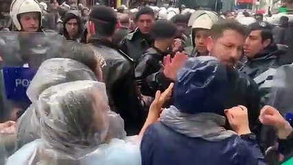 Polis memuruna yumruklu saldırıya CHP'den ilk tepki: Kabul edilemez