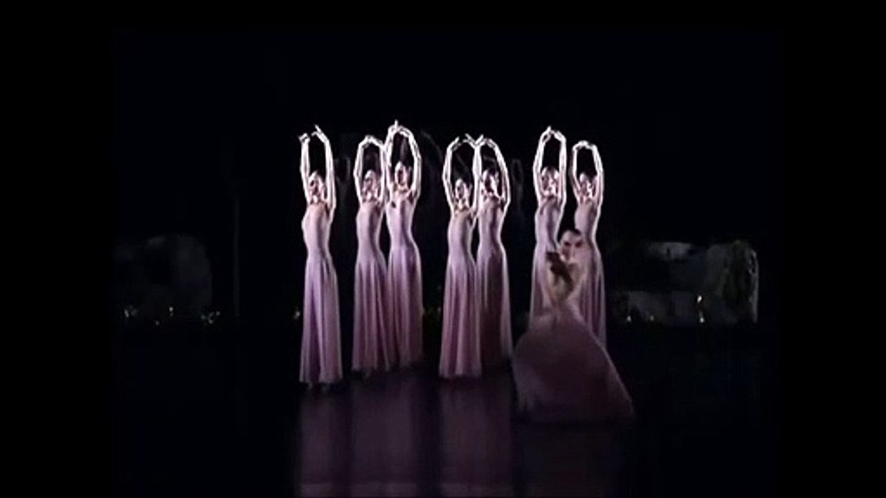 " Hommage A Pina Bausch - danseuse et chorégraphe allemande