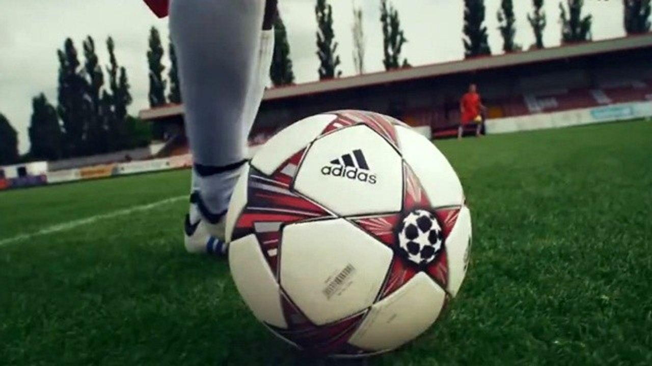 PES 2014 - Launch-Trailer zum Fußballfest von Konami