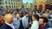 Pistoia, Tomasi confermato sindaco: bagno di folla in piazza, sorrisi e bandiere