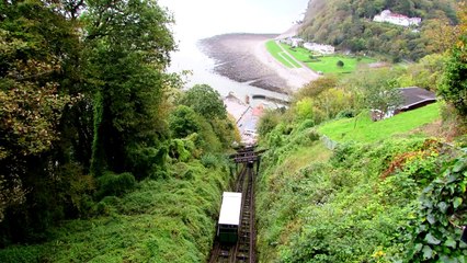 10 Ferrocarriles Más Extremos que Existen en el Planeta