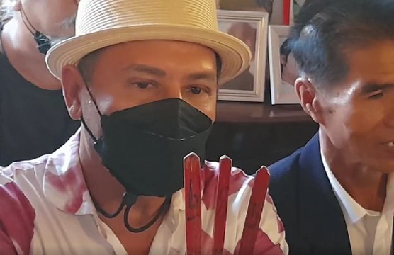 เช็กเลขเด็ด ไกรสร เขย่าเซียมซี งานรำลึก 30 ปี พุ่มพวง ดวงจันทร์