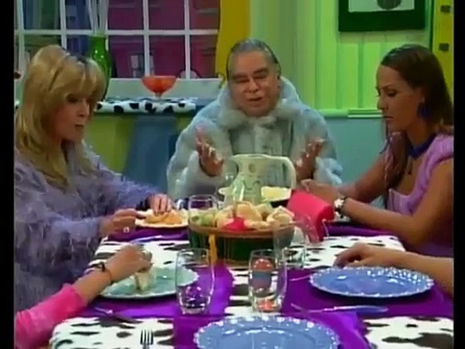 La Familia P. Luche - 《1x5》 - "La Bomba"