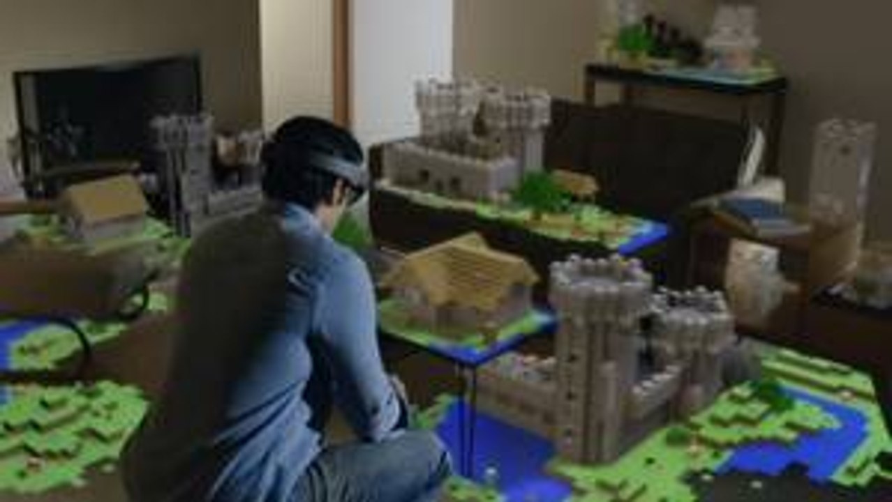 HoloLens, der erstaunliche Helm von Microsoft, lässt Hologramme rund um Sie herum entstehen