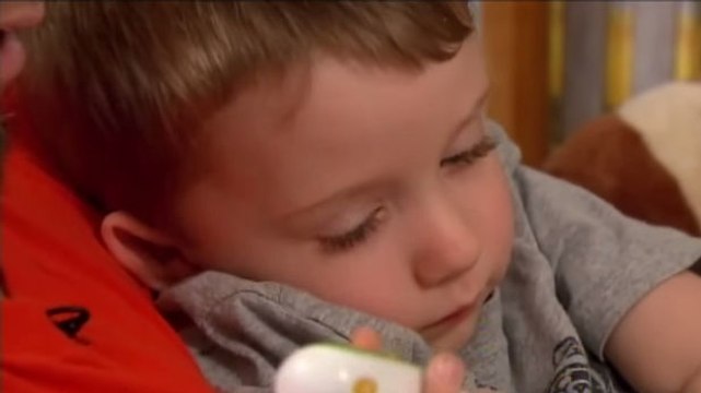 Mit drei Jahren rettet dieses Kind das Leben seines Vaters. Finden Sie heraus, wie er das getan hat.