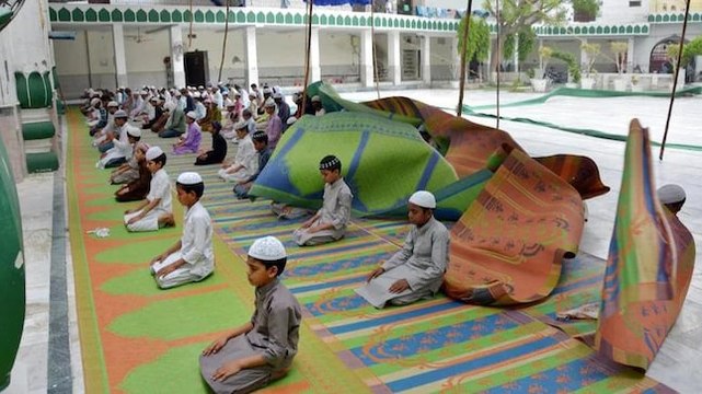 Karnataka: Hindu group protests against students offering namaz in govt school