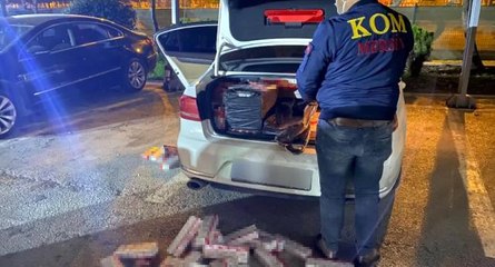 Mersin'de bir otomobilde 4 bin 530 paket kaçak sigara ele geçirildi