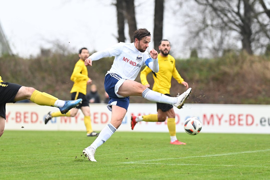 Schützenfest zum Jahresauftakt: Dassendorf schenkt Barmbek-Uhlenhorst sechs Treffer ein