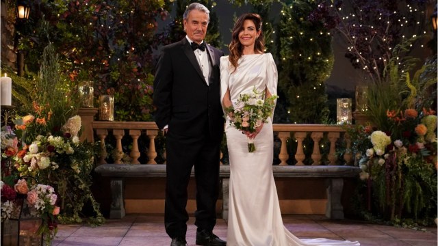 FEMME ACTUELLE - Les feux de l'amour : une star de la série virée pour avoir enfreint les règles sanitaires