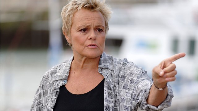 FEMME ACTUELLE - Muriel Robin : cette blessure sur le tournage de Mon ange qui va lui valoir une opération