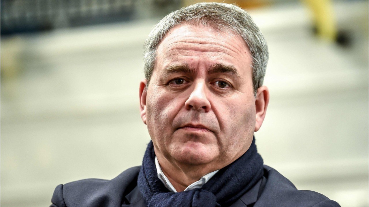 FEMME ACTUELLE - "Je retourne aux couches et à la cuisine" : la femme de Xavier Bertrand pousse un violent coup de gueule sur les réseaux sociaux