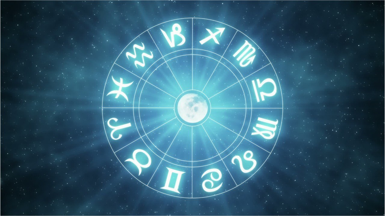 FEMME ACTUELLE - Horoscope du samedi 8 janvier 2022 par Marc Angel