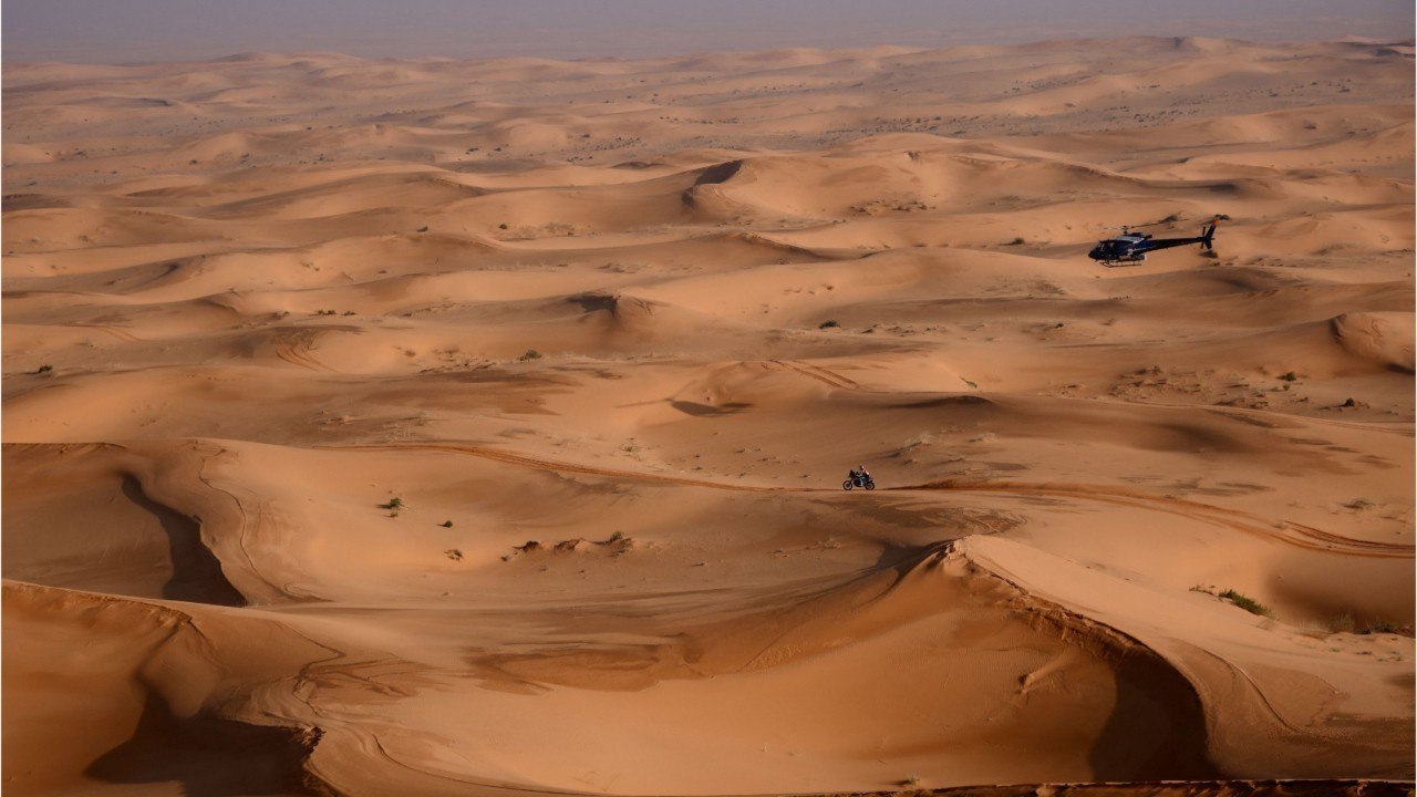 FEMME ACTUELLE - Dakar 2022 : un pilote français grièvement blessé dans une explosion, la piste terroriste envisagée