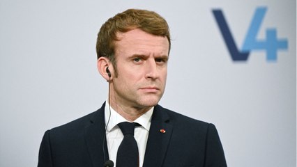 FEMME ACTUELLE - Emmanuel Macron récompensé pour son engagement, écope d'une étonnante distinction
