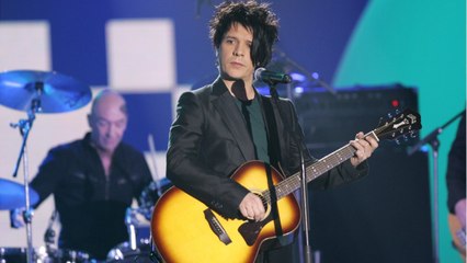 FEMME ACTUELLE - Nicola Sirkis (Indochine) se confie sur la mort de son frère : "Beaucoup de remords et de regrets"