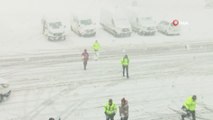 İstanbul Havalimanı'nda uçuşlar saat 18.00'a kadar durduruldu.