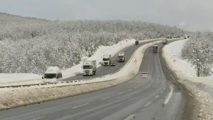 Samsun-Ankara karayolu Kavak mevkisinde trafik iki yönlü açıldı