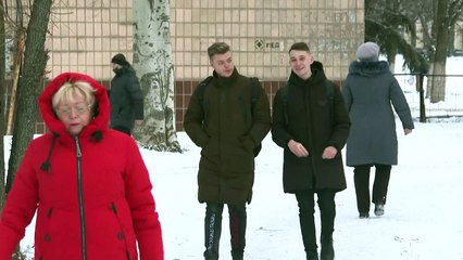 أطفال الحرب الانفصالية في أوكرانيا يواجهون مستقبلا قاتما