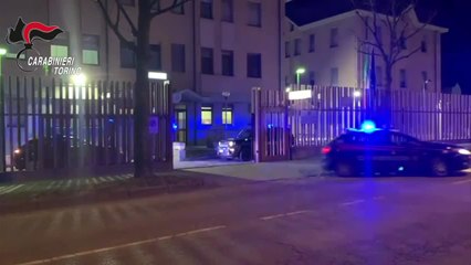 Sgominata la "banda della monetina": badanti nascondevano la merce rubata