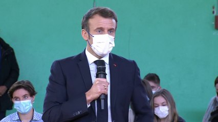"Je n'ai jamais dit ça":  Emmanuel Macron revient sur la polémique sur l'augmentation des frais de l'Université