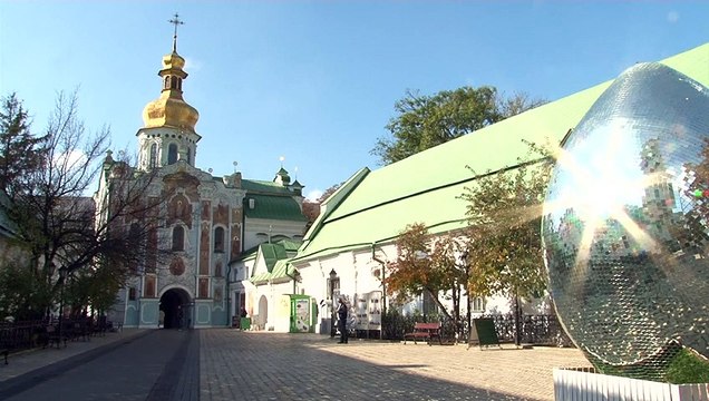 Евросоюз выделит Украине 1,2 млрд евро помощи, страны вывозят дипломатов из Киева