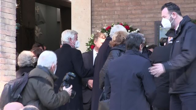 Quirinale, Casini ai funerali di Fulci. Si considera tra i candidati? Lui non risponde
