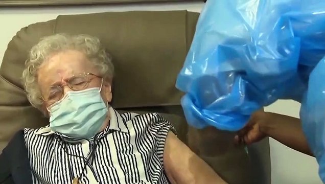 La dosis de refuerzo de Pfizer y Moderna previene en un 90% la hospitalización