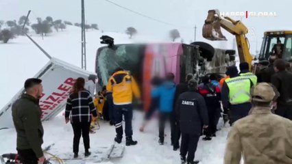 Giresun’da otobüs devrildi: Çok sayıda yaralı var