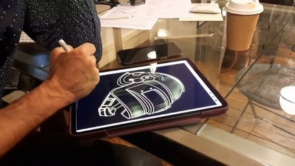 PUBG Mobile : le grand couturier français Julien Fournié dessine des "skins" pour le jeu vidéo