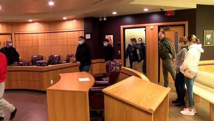 Dos hermanos matan al padre de su hermana por haberla tocado inapropiadamente