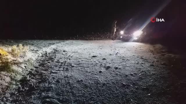 Bodrum'da kar yağışı yüksekleri beyaza bürüdü