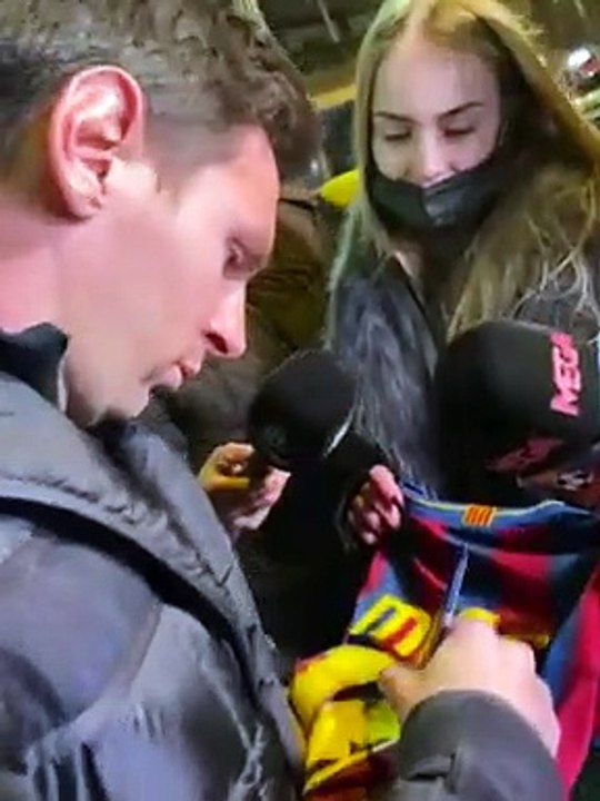 ️ Messi cena con Busquets, Jordi Alba y Xavi en Barcelona