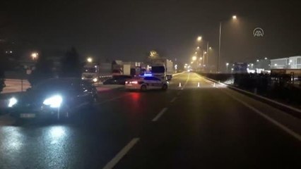 Yoğun kar yağışı ve buzlanma nedeniyle yollar kapandı