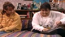 Roseanne S05E25 Daughters And Other Strangers