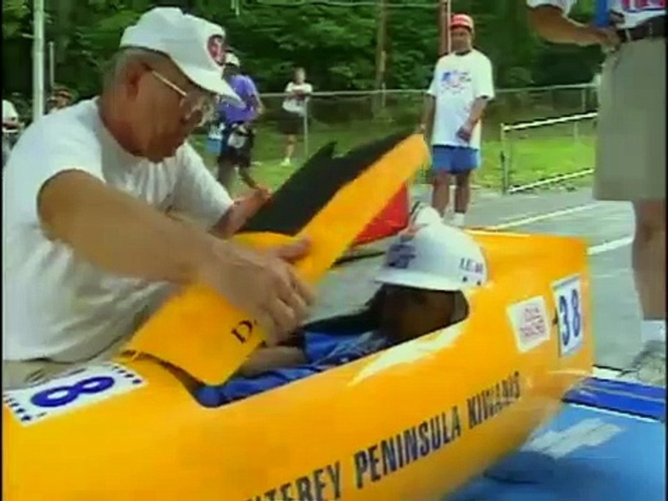 Bill Nye The Science Guy - S02E17 Momentum