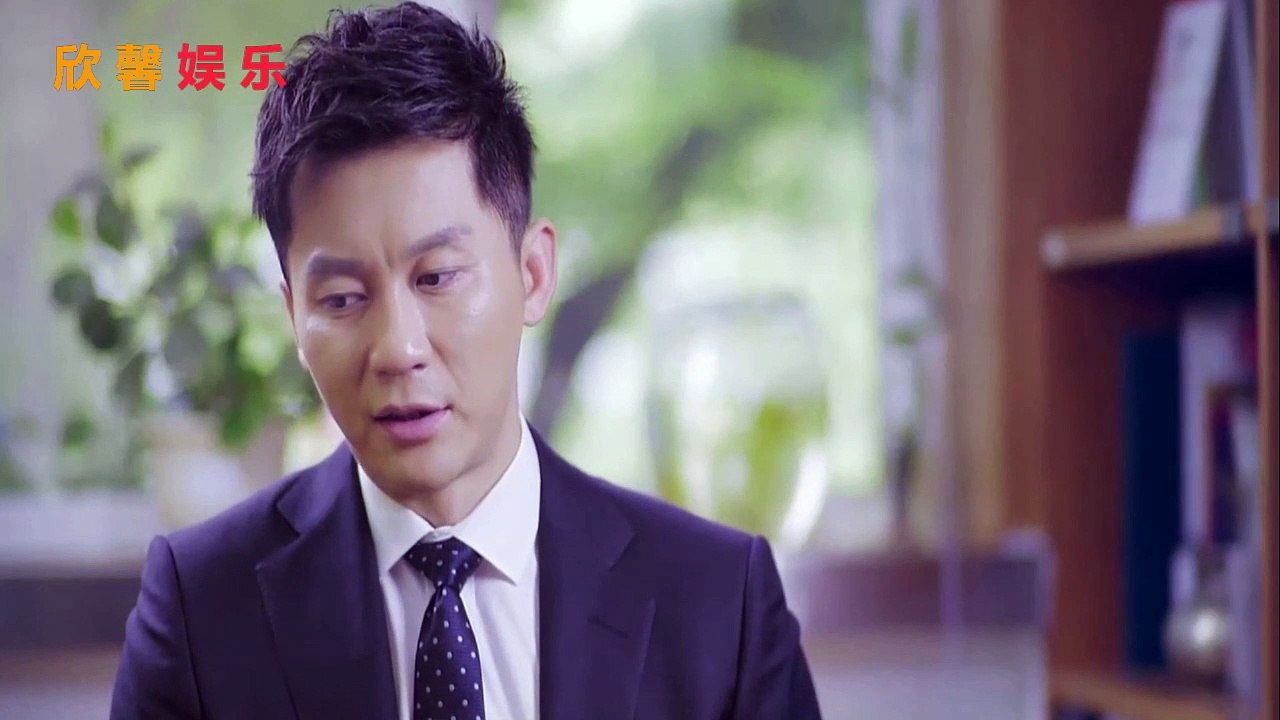 李晨拍戏险些被土埋，满脸黝黑看不清五官，全身被火烧