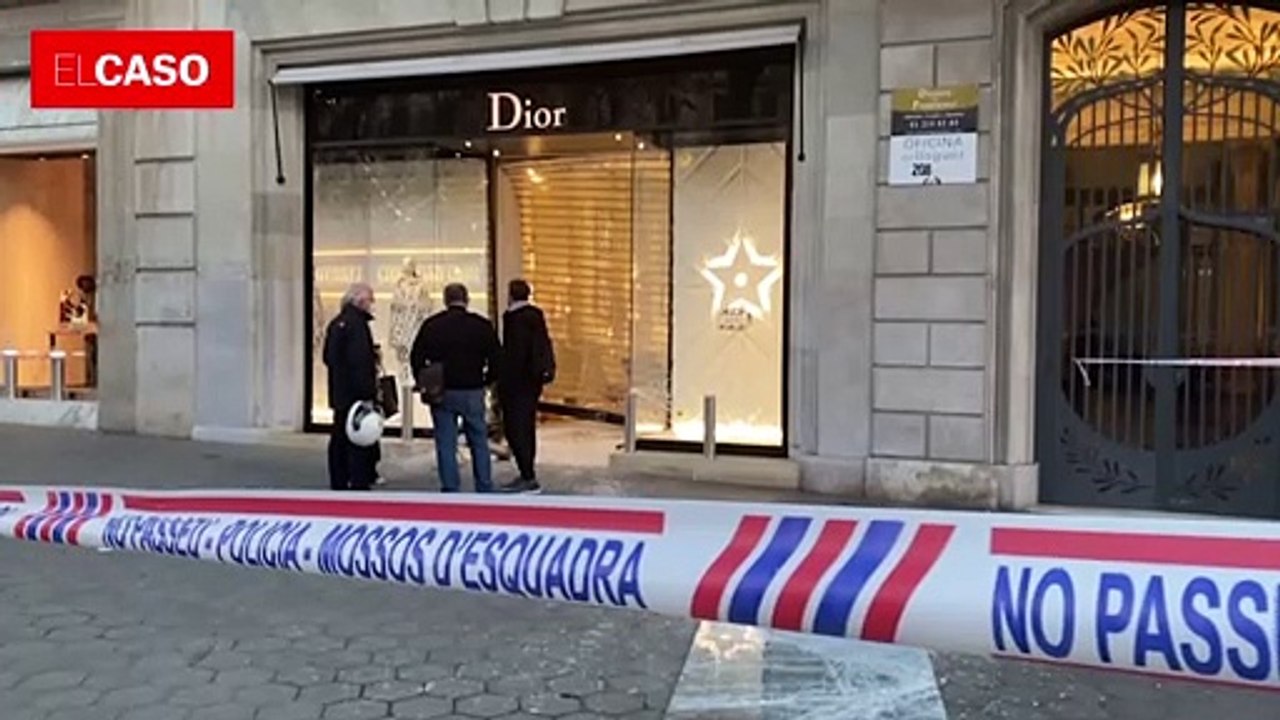 ASSALT AMB ENCASTAMENT DIOR BARCELONA
