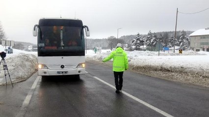 İSTANBUL'A GİDEN TIR, KAMYON VE OTOBÜSLERE GEÇİŞ YOK