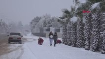 Antalya'ya 29 yıl sonra kar yağdı (3)