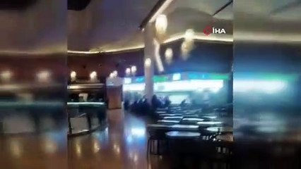 3 bin kişi AVM'de sabahladı