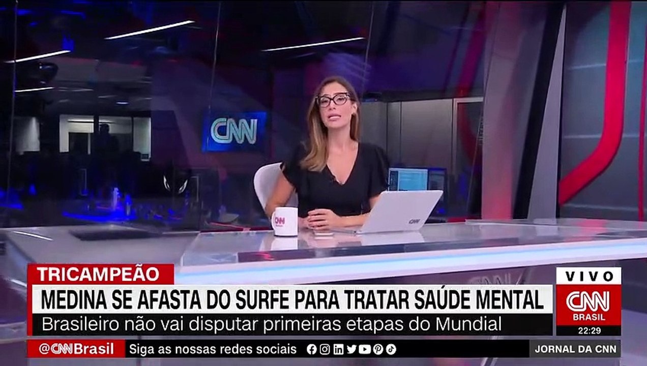 Le Brésilien Gabriel Medina, triple champion du monde de surf, annonce faire une pause des compétitions pour prendre soin de sa santé mentale