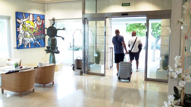 Las pernoctaciones hoteleras suben en 2021, pero siguen bajo niveles prepandemia